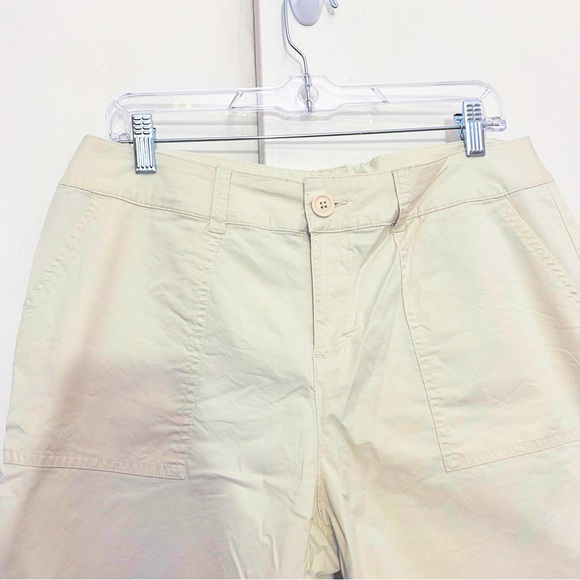 ST. JOHN’S BAY stretch lightweight woven cotton khaki zip fly shorts 14P - Picture 2 of 7